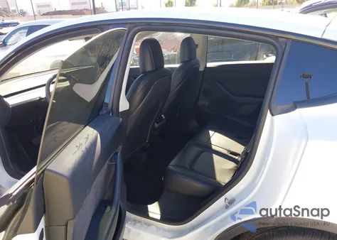 2021 Tesla Model Y Long Range Dual Motor All-Wheel Drive из США, поврежденный, VIN 5YJYGDEE3MF240709